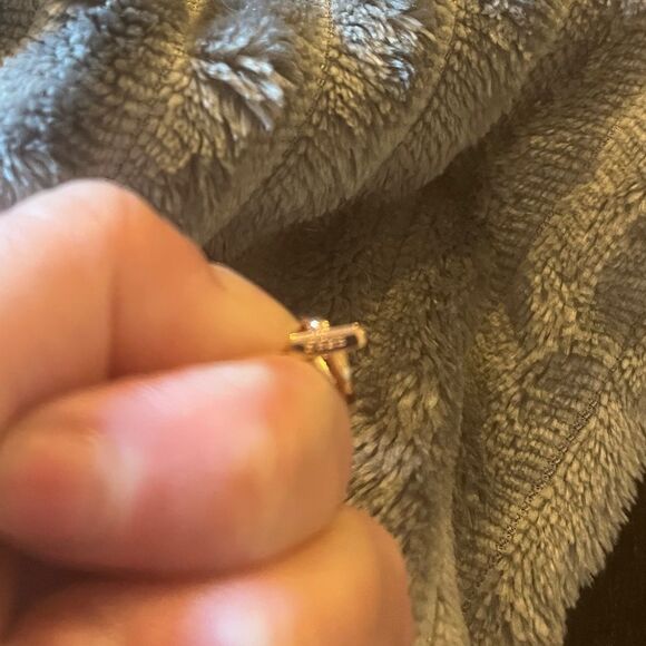 The Rose Gold Heart Chakra Slide Closure bracelet with heart pendant. - Picture 9 of 9